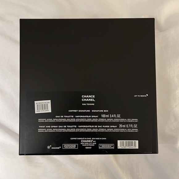 100% Authentic White & Black CHANEL Signature Box - Picture 3 of 6